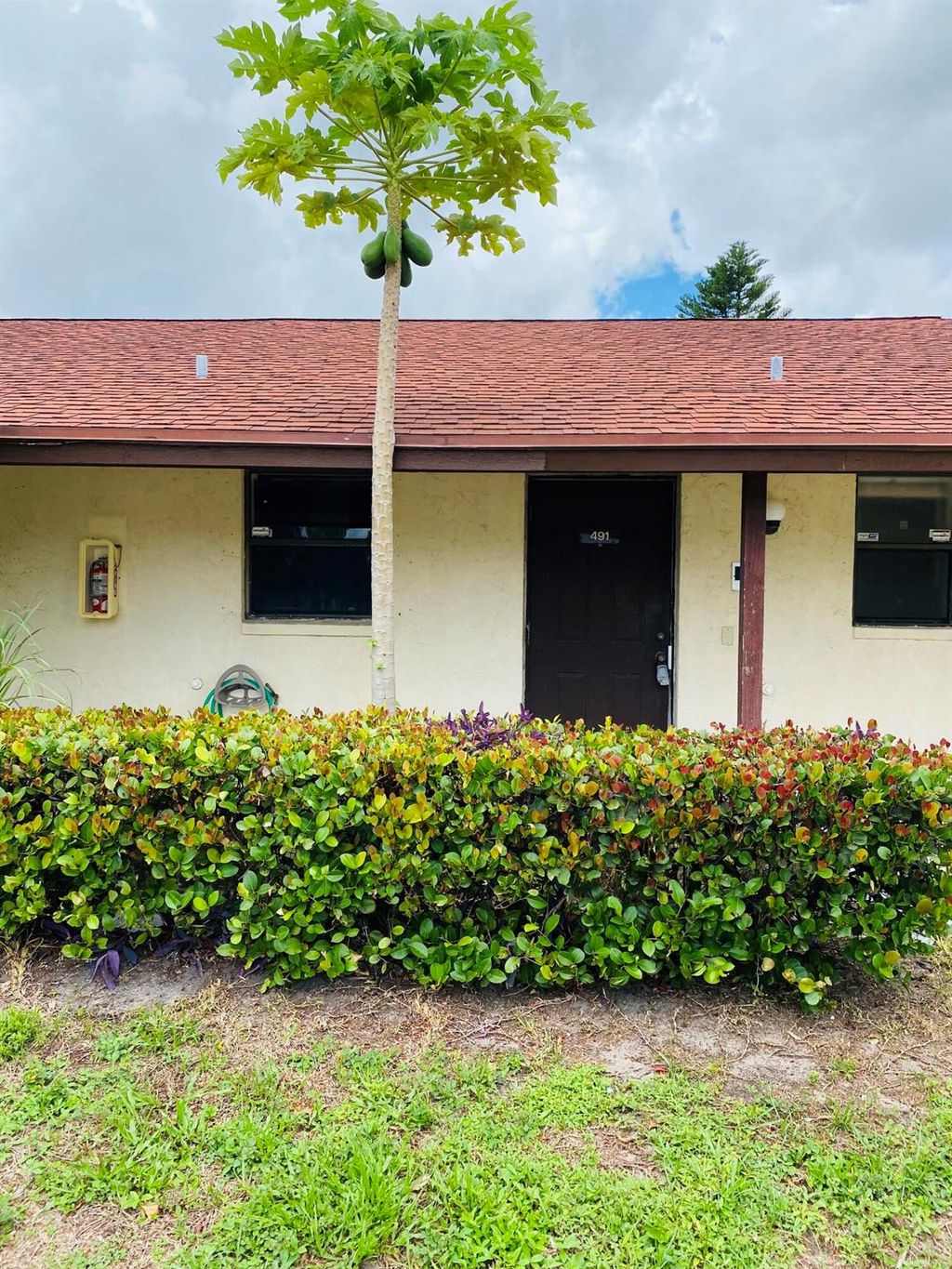 Photo of 491 Glenwood Drive, West Palm Beach, FL 33415 (MLS # R10905652)
