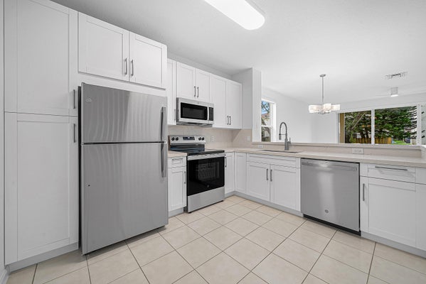 9688 PORTA LEONA LN, BOYNTON BEACH, FL 33472 - Image 8c9d2baf441ba2f2c9ef42f4c528b1fd/868212792