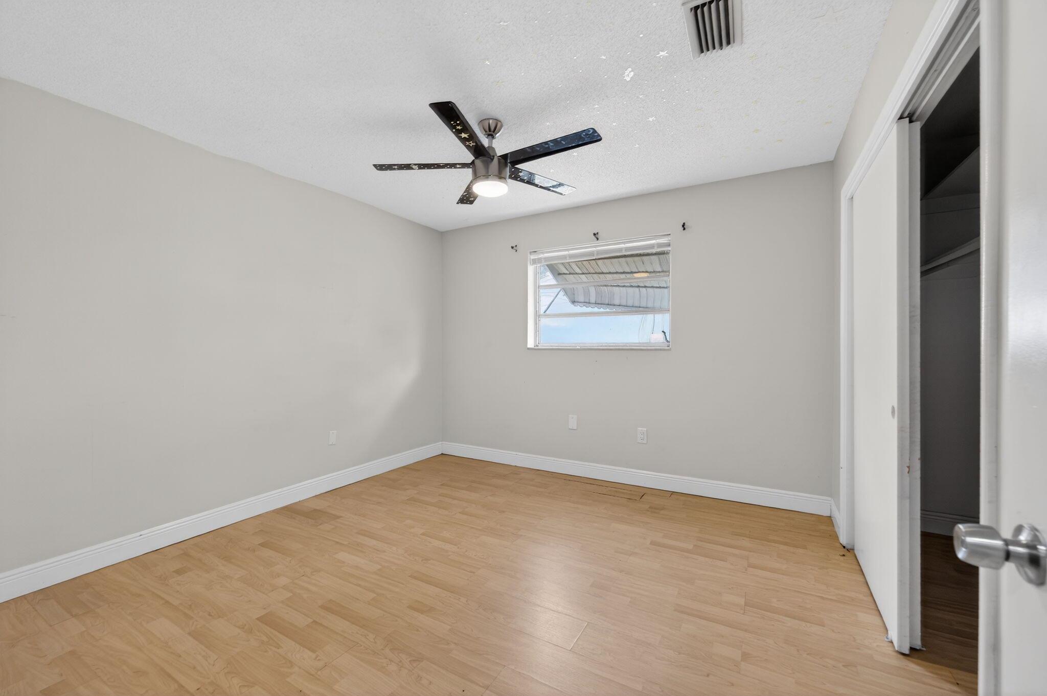 WELWYN MANOR - Residential Lease