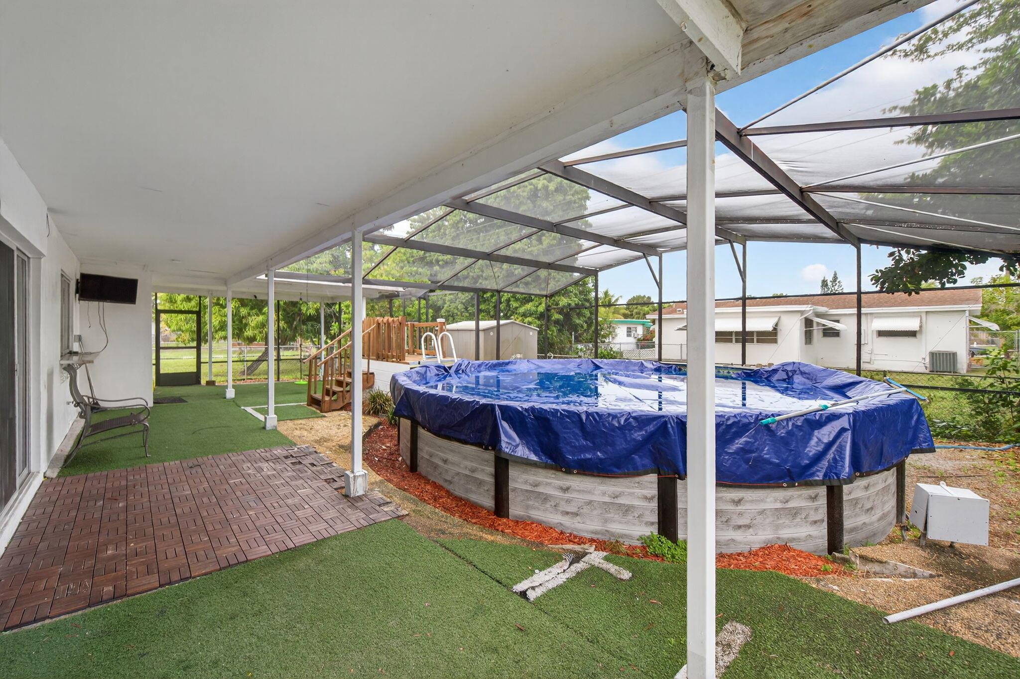 WELWYN MANOR - Residential Lease