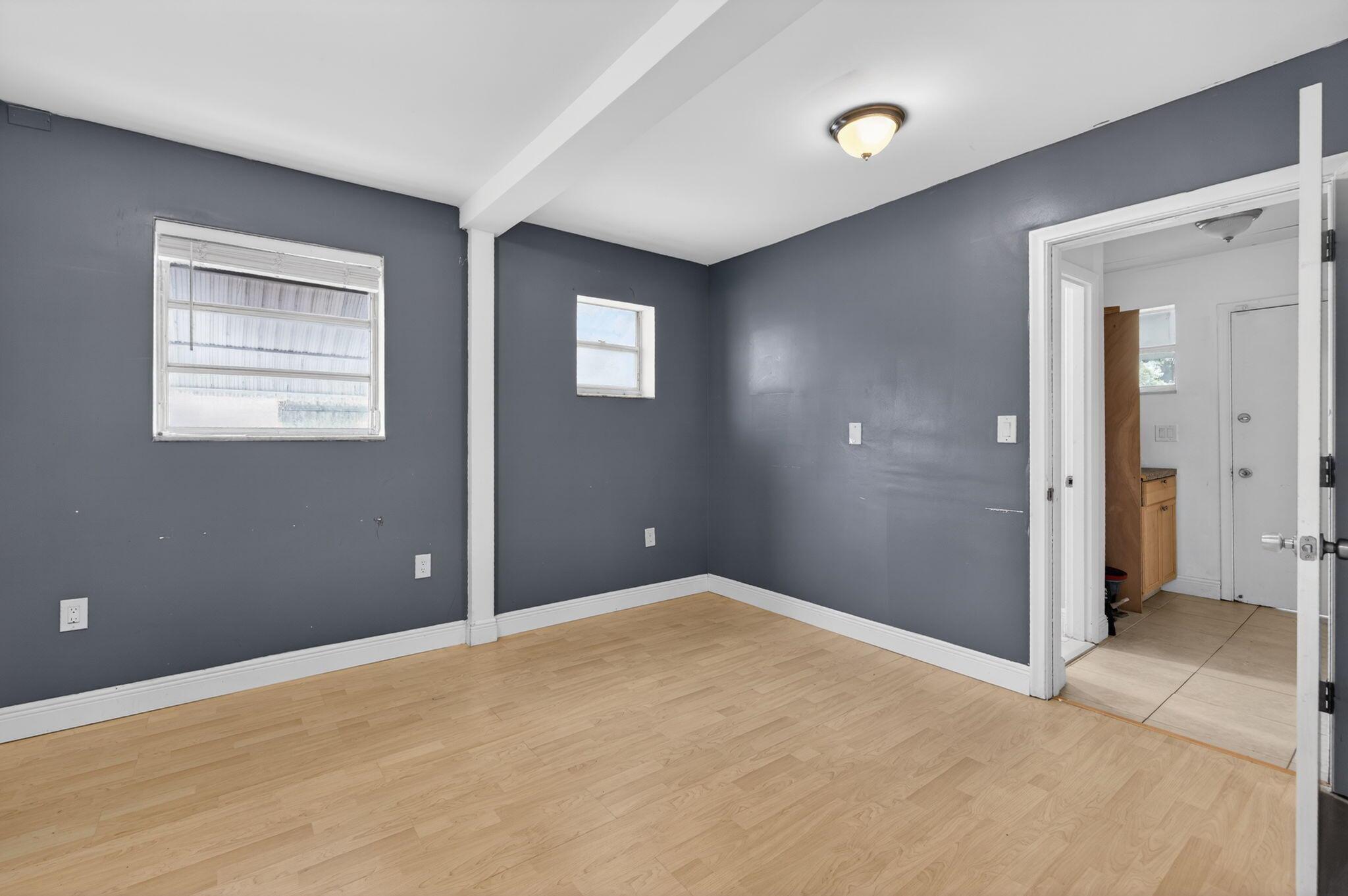 WELWYN MANOR - Residential Lease