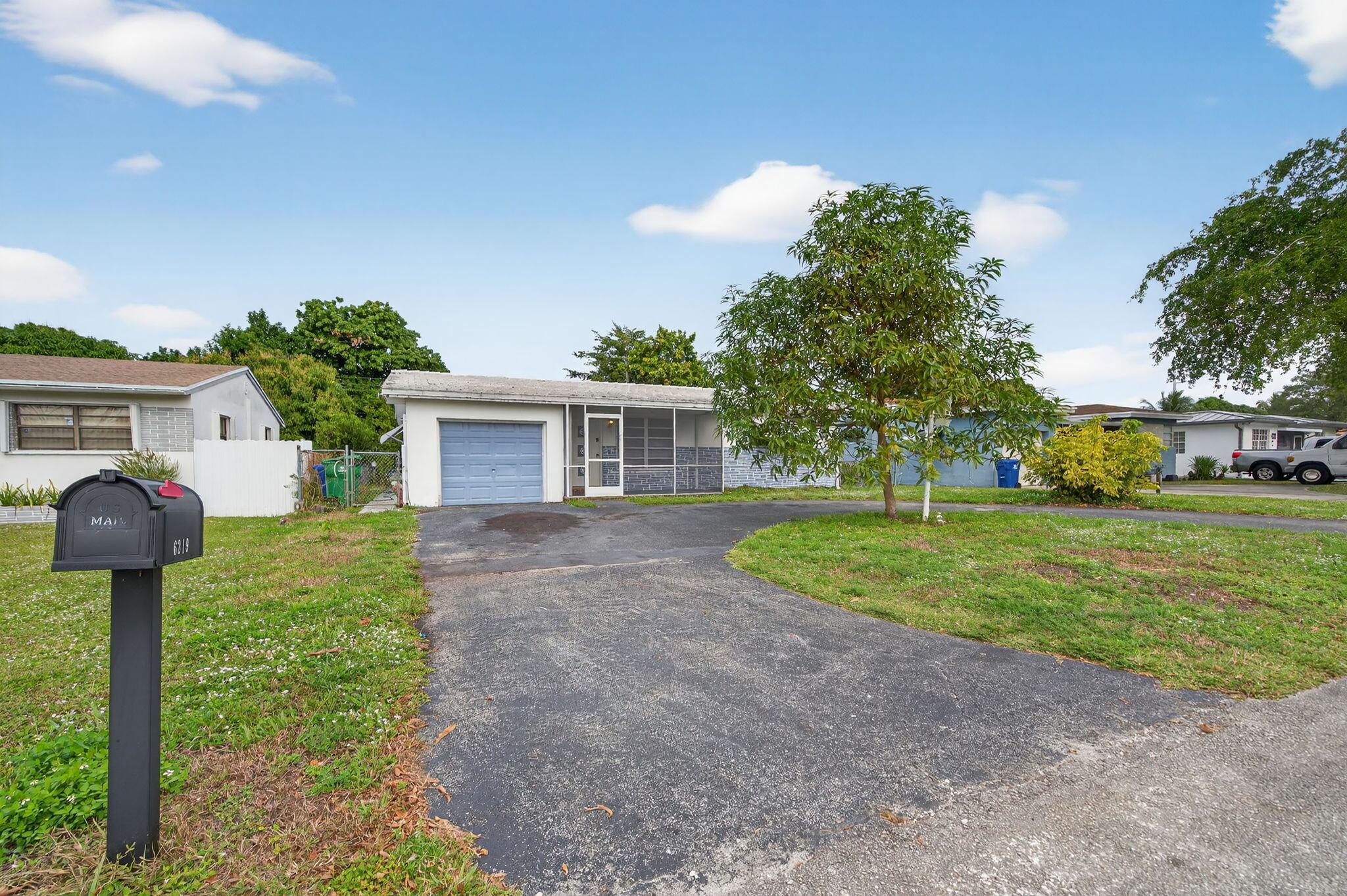 WELWYN MANOR - Residential Lease