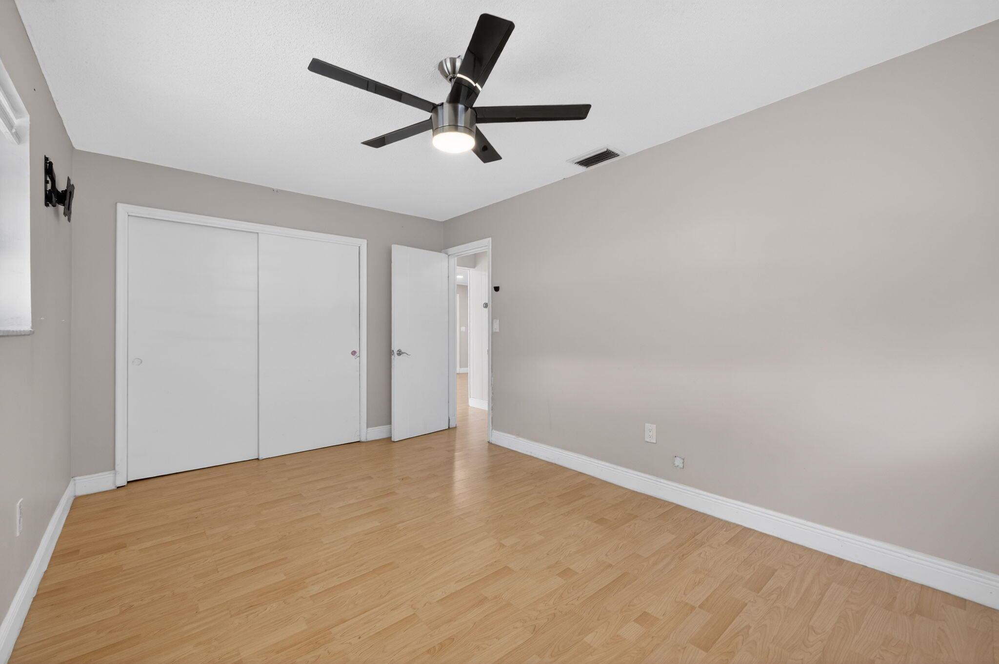 WELWYN MANOR - Residential Lease