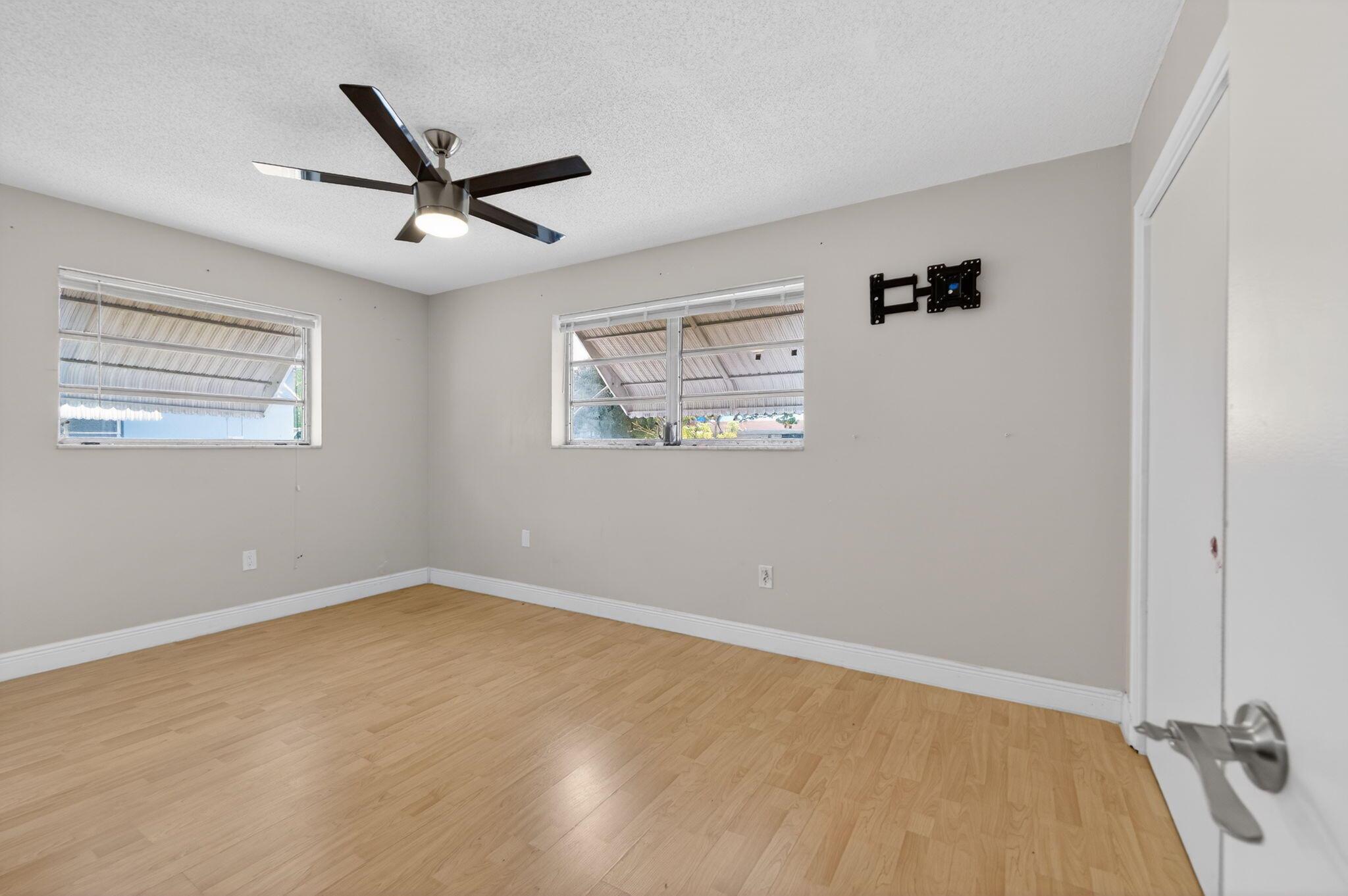 WELWYN MANOR - Residential Lease