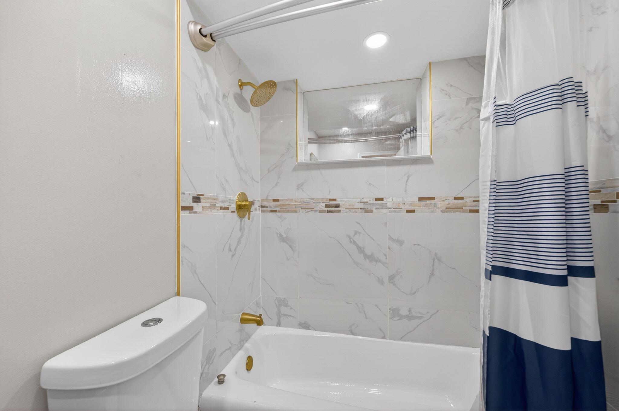 WELWYN MANOR - Residential Lease