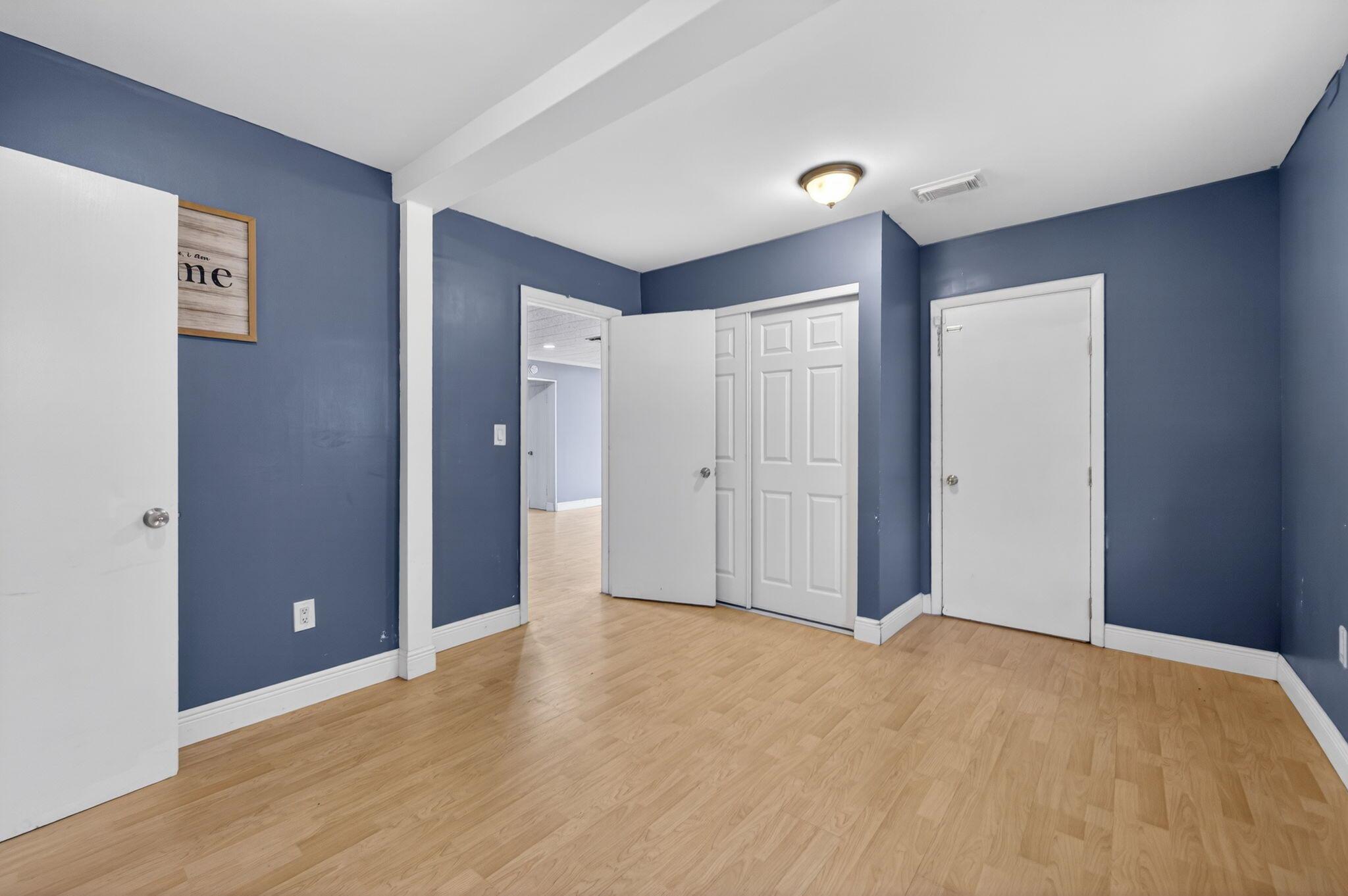 WELWYN MANOR - Residential Lease