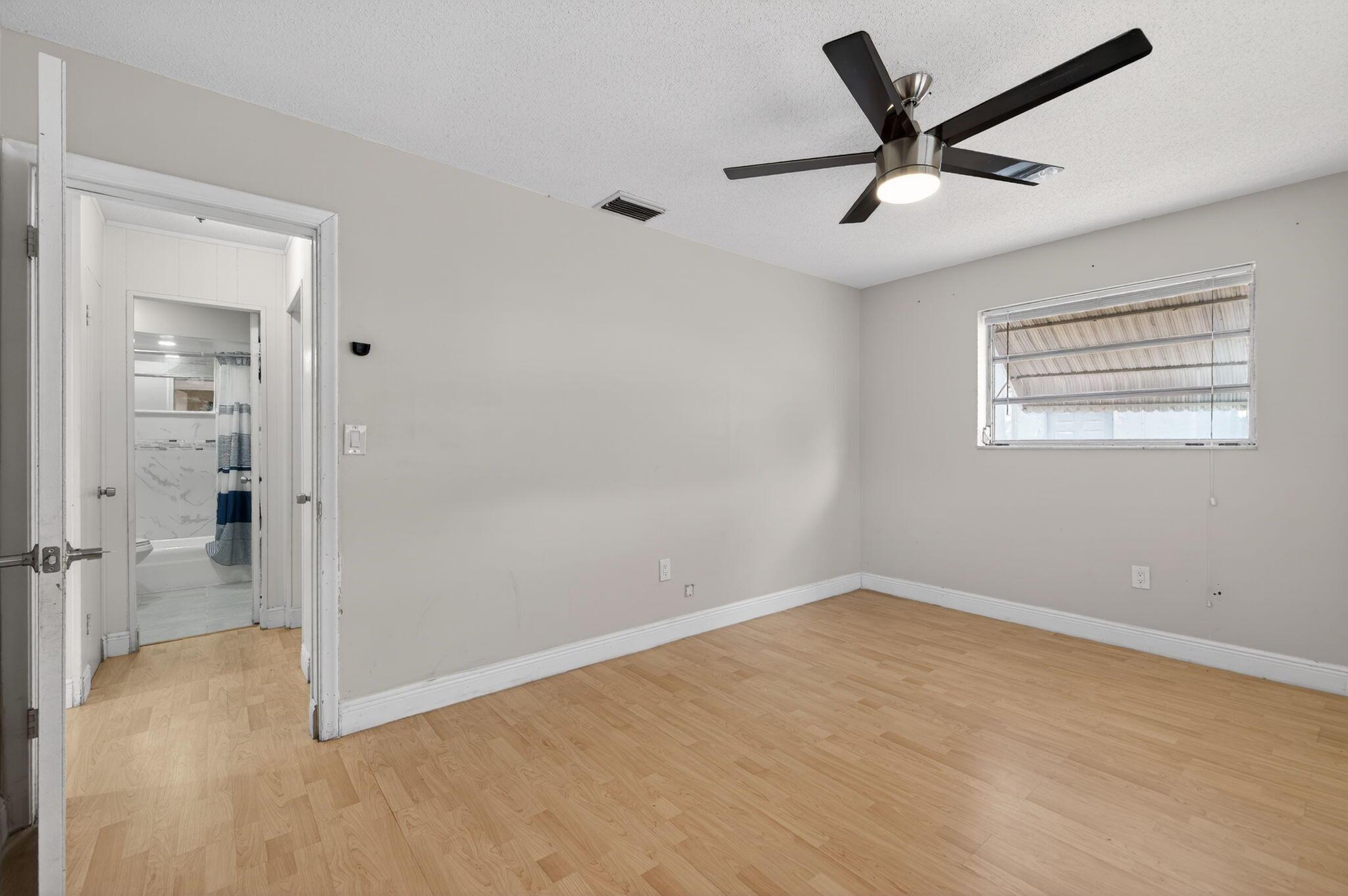 WELWYN MANOR - Residential Lease