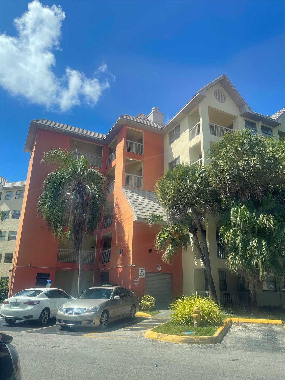 Doral Las Vistas Condominium - Residential Lease