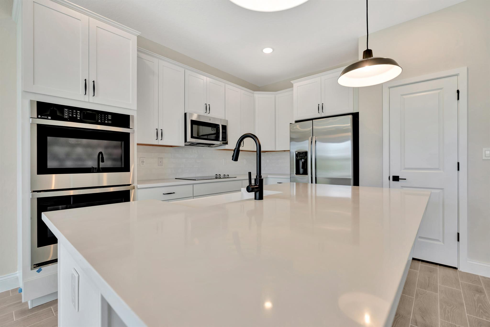SALERNO RESERVE AT SHOWCA - Residential Lease