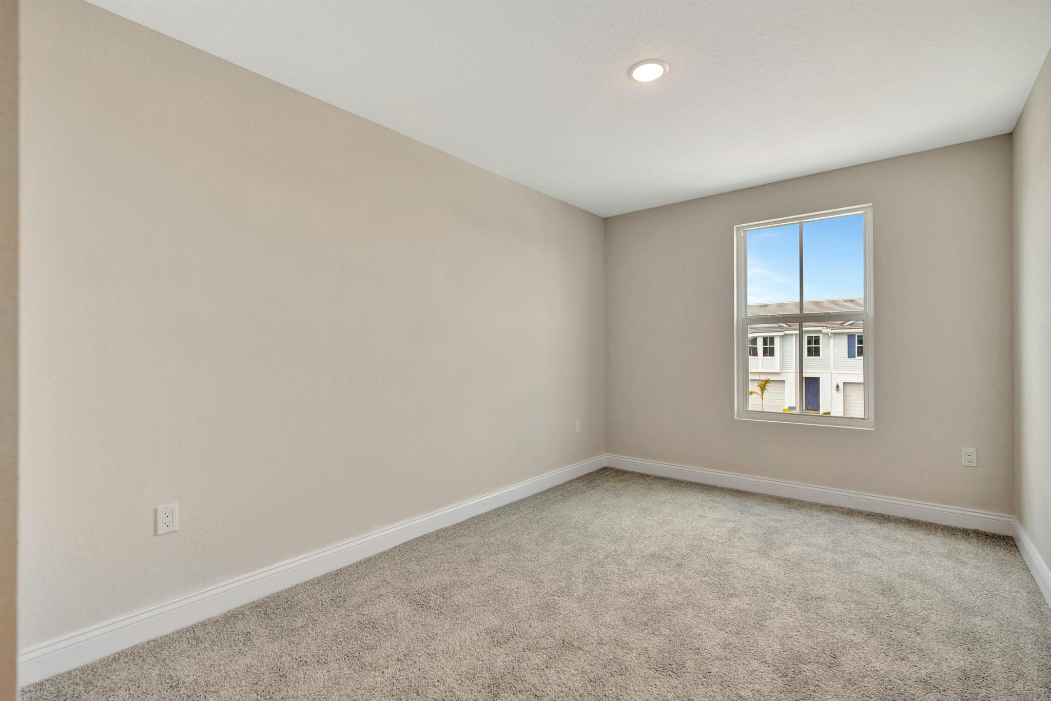 SALERNO RESERVE AT SHOWCA - Residential Lease