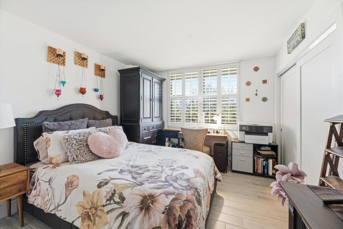 NO 15 PALM-AIRE COUNTRY CLUB - Residential