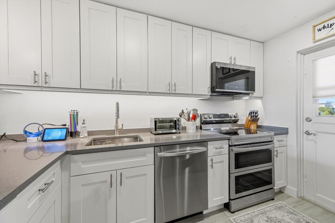 NO 15 PALM-AIRE COUNTRY CLUB - Residential