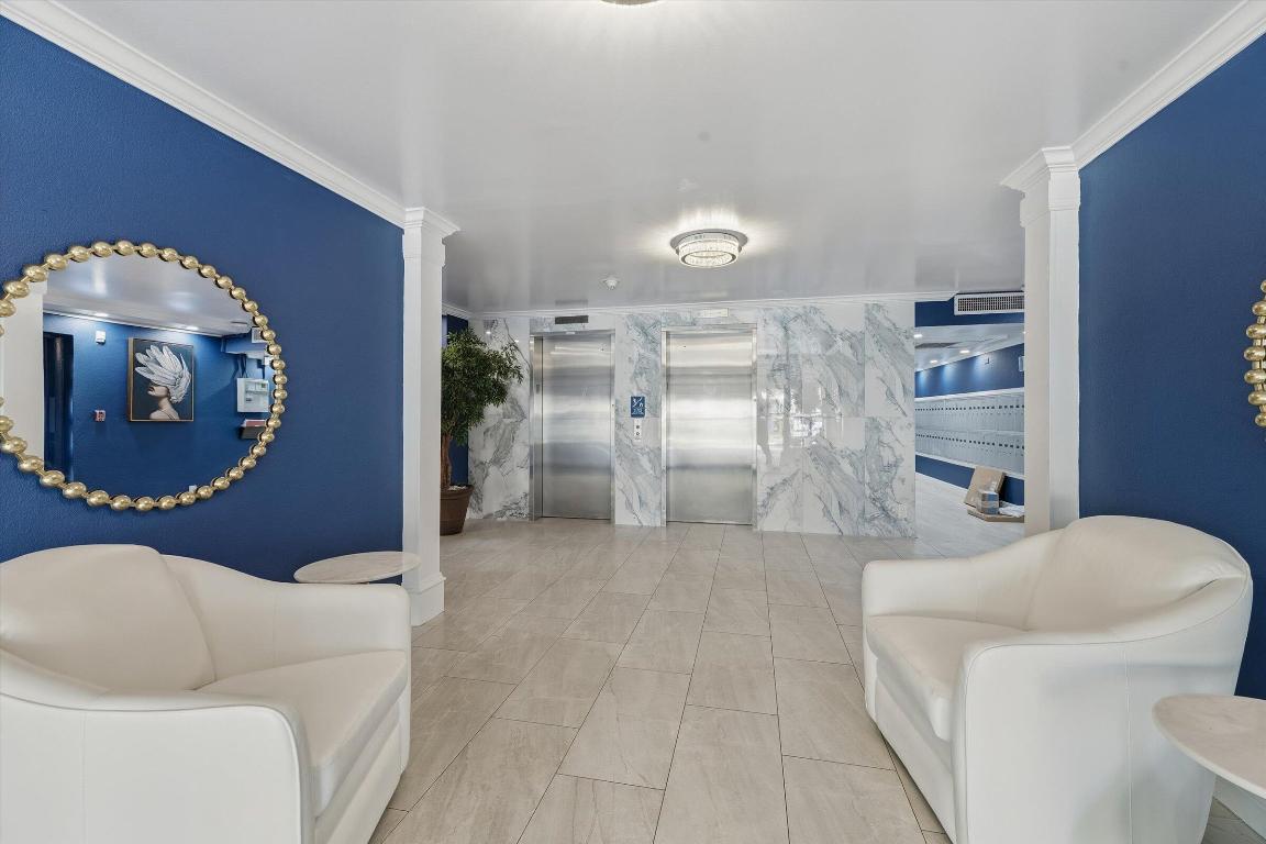 NO 15 PALM-AIRE COUNTRY CLUB - Residential