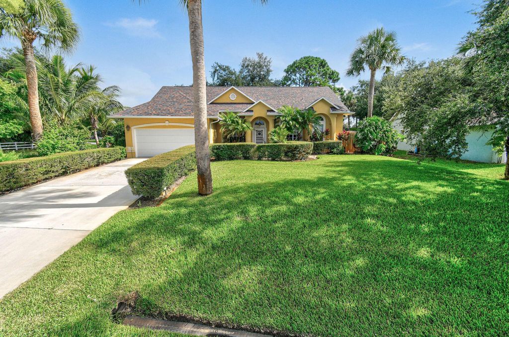 Photo of 1791 SW Ruiz Terrace, Port Saint Lucie, FL 34953 (MLS # R11108993)