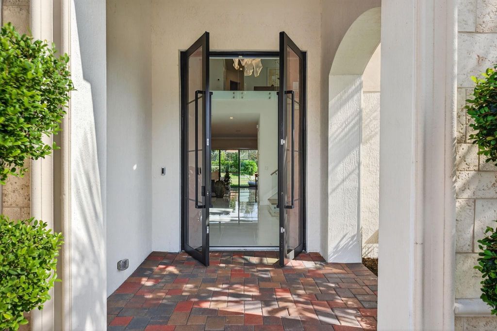 Photo of 9310 Bayside Circle, Parkland, FL 33076 (MLS # F10549575)