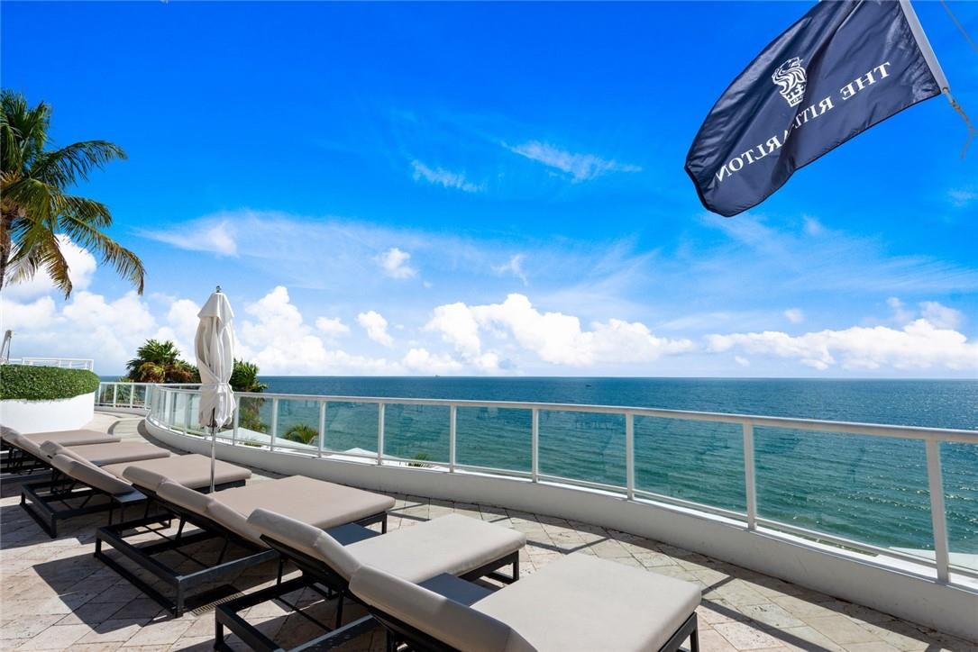 Ritz Carlton - Residential