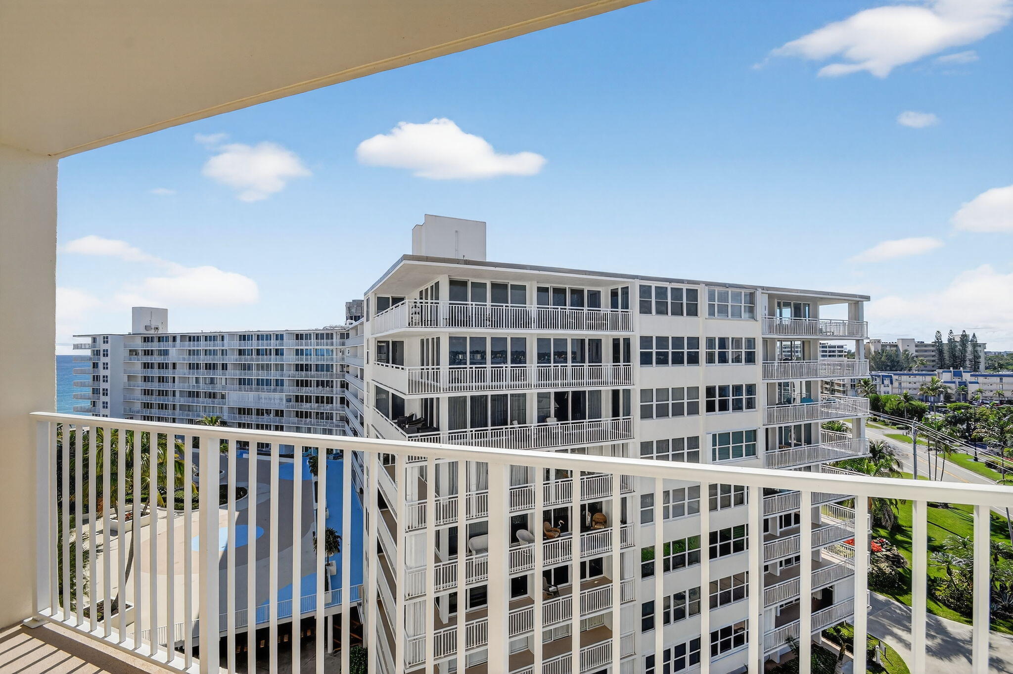 Le Chateau Royal Condo - Residential