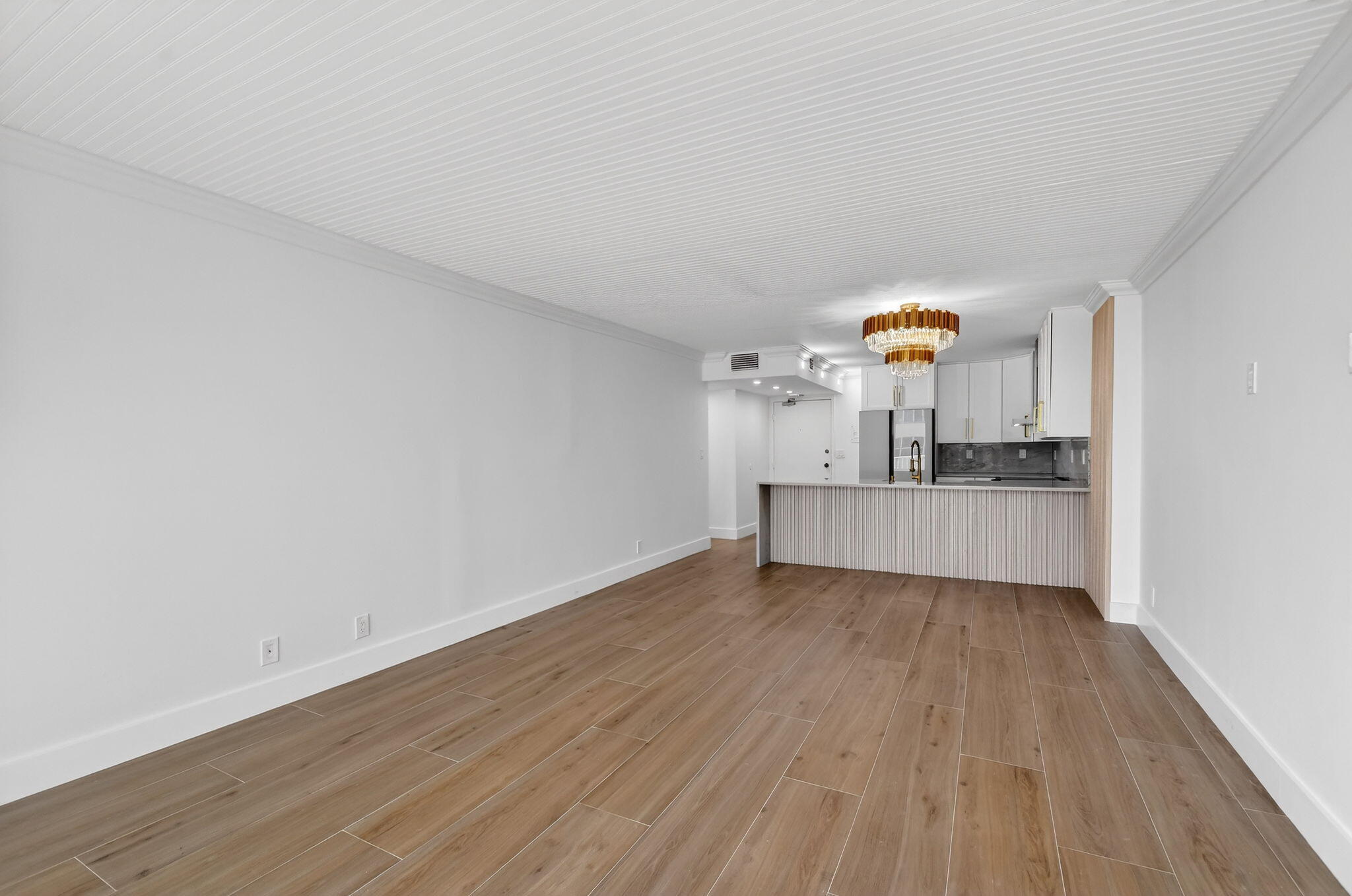 Le Chateau Royal Condo - Residential