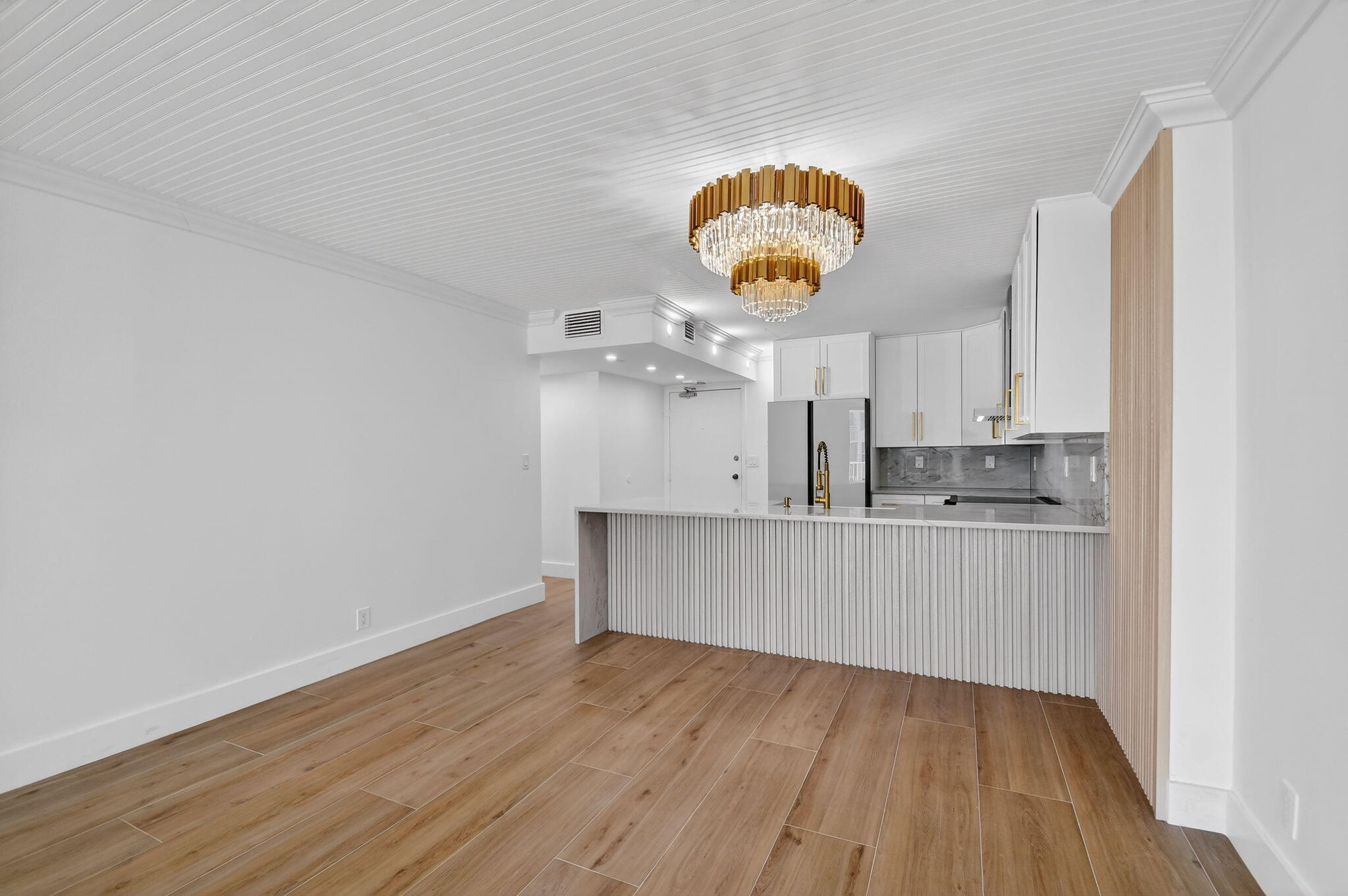 Le Chateau Royal Condo - Residential