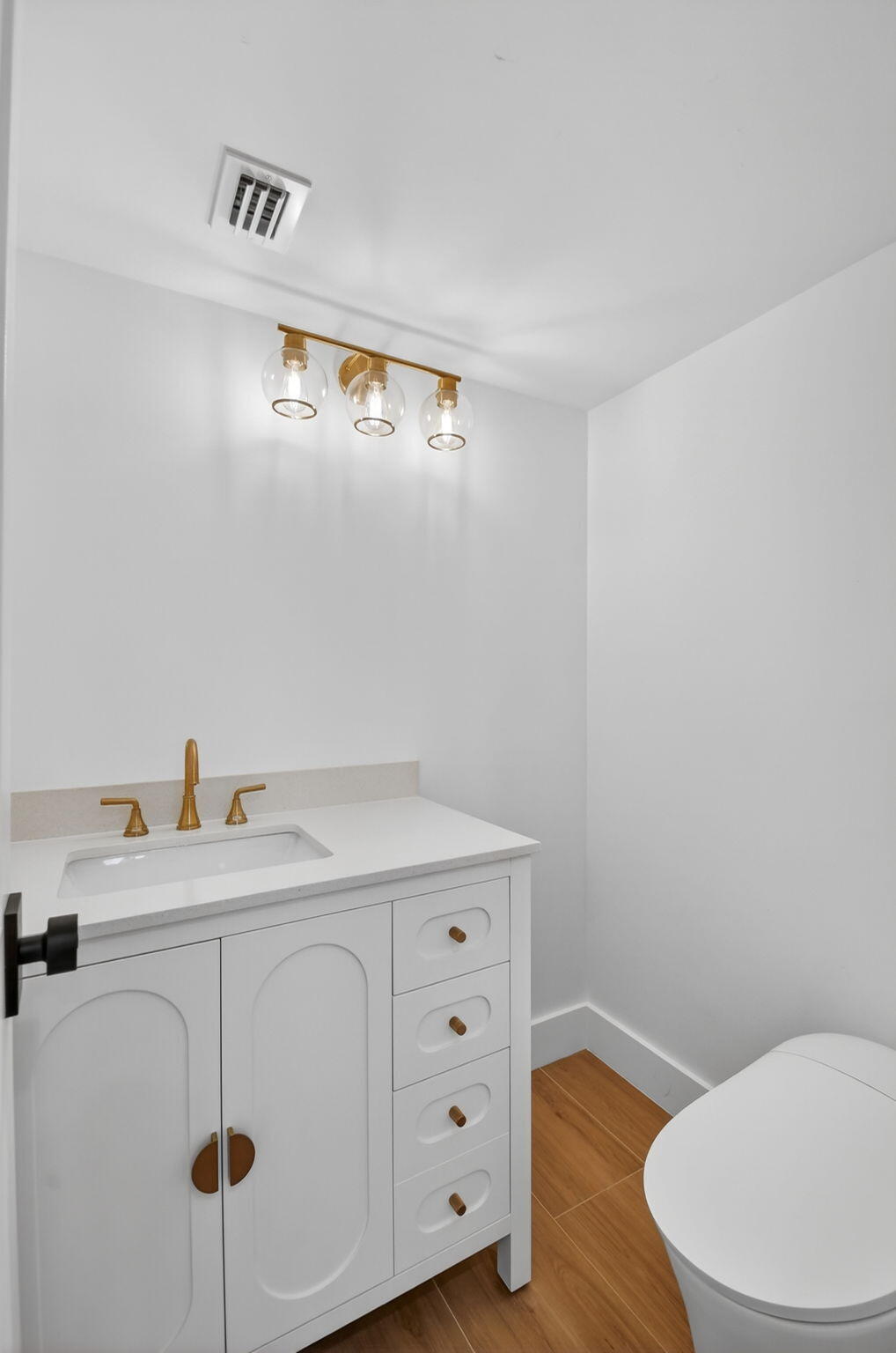 Le Chateau Royal Condo - Residential