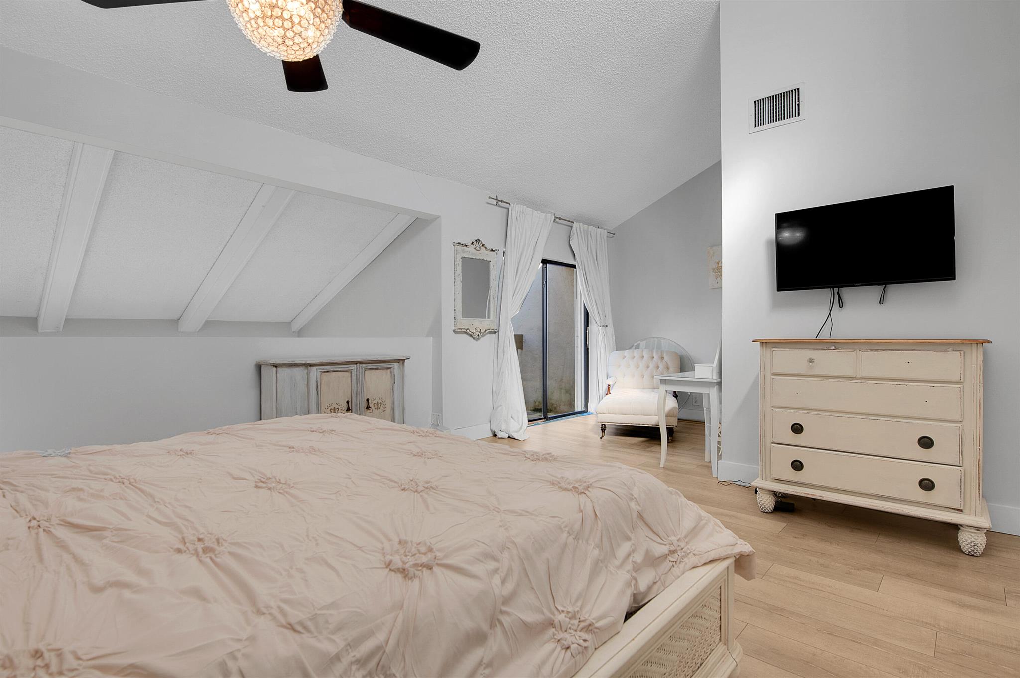 IRONWEDGE - Residential