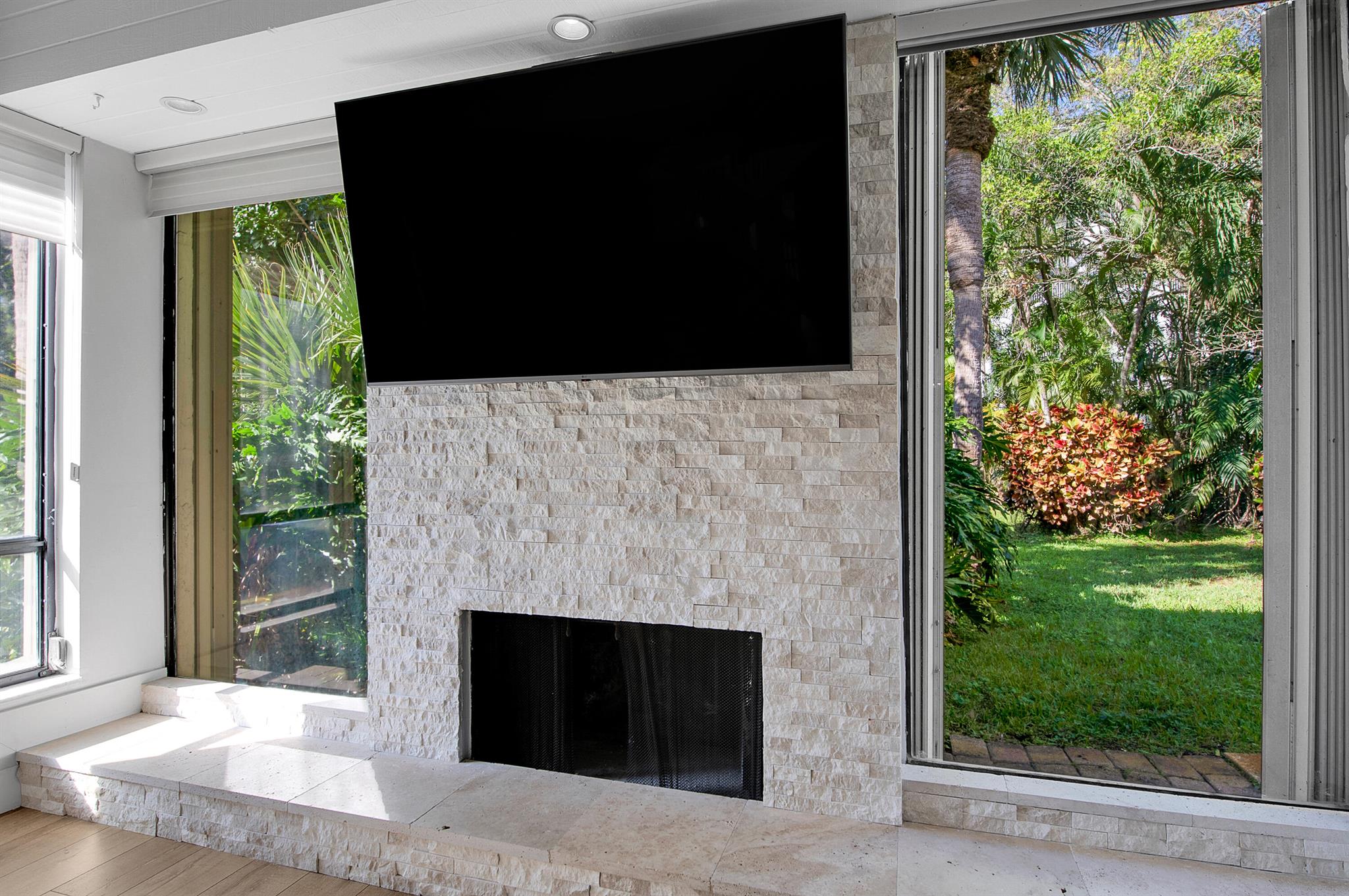 IRONWEDGE - Residential