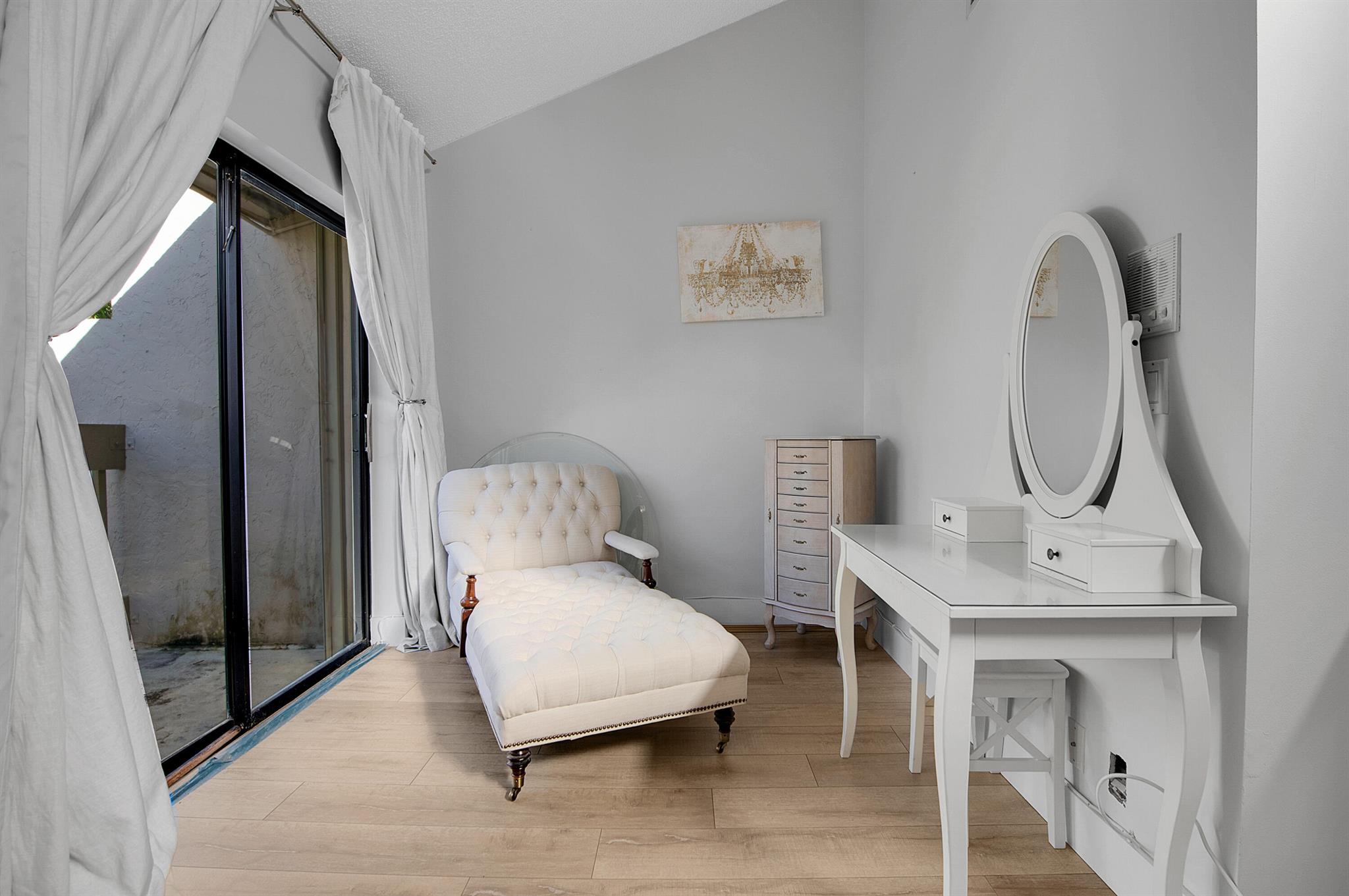 IRONWEDGE - Residential