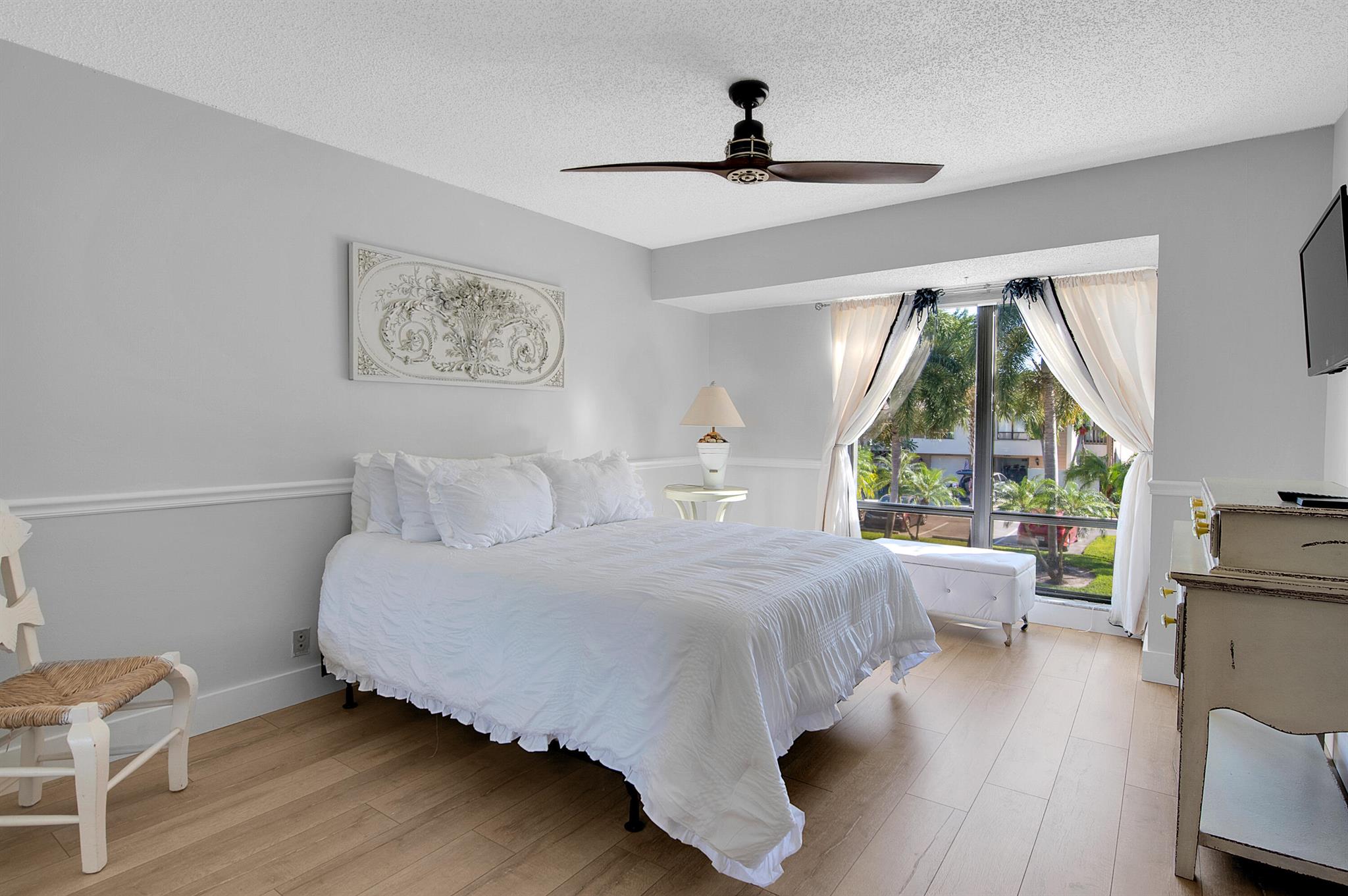 IRONWEDGE - Residential