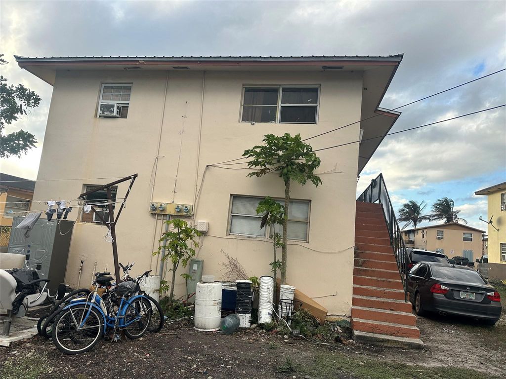 Photo of 693 SW 5th Street, Belle Glade, FL 33430 (MLS # F10556675)