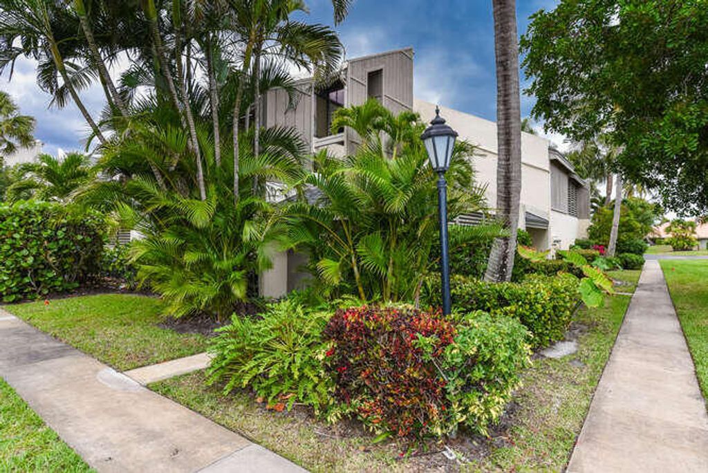 Photo of 1605 S Us Highway 1 #Sl 6g, Jupiter, FL 33477 (MLS # R11156909)