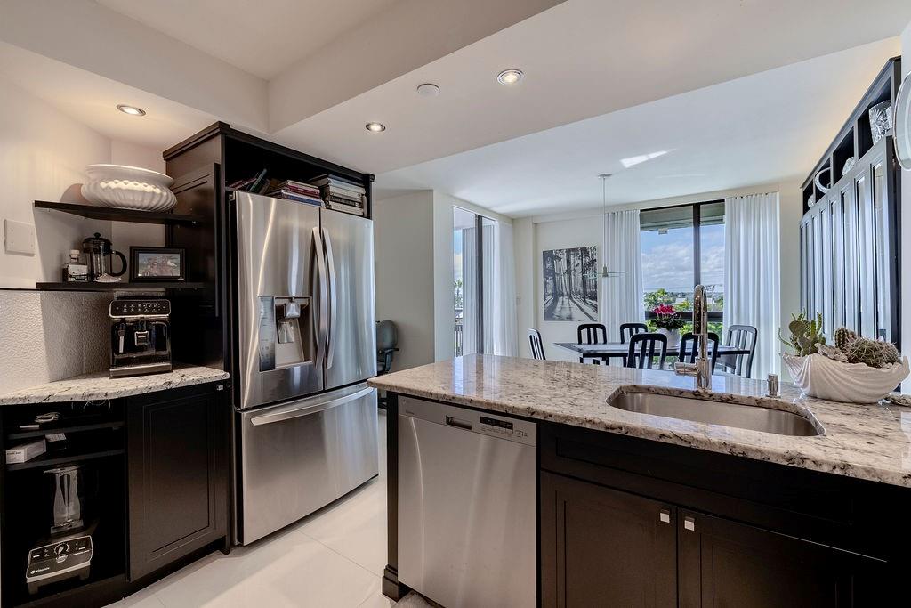 Barclay Beach - Residential