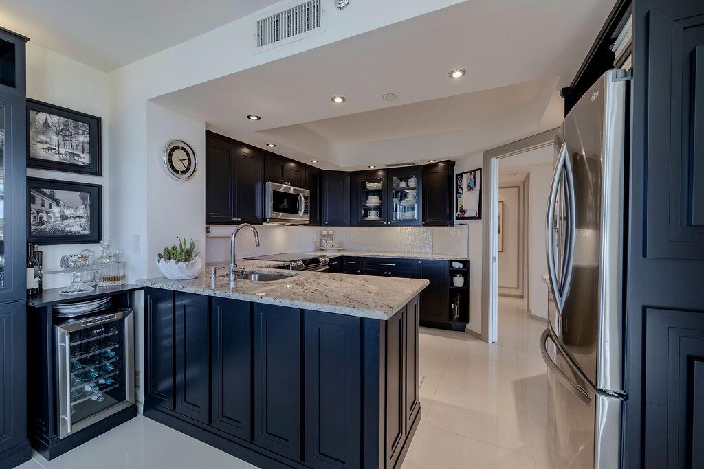 Barclay Beach - Residential