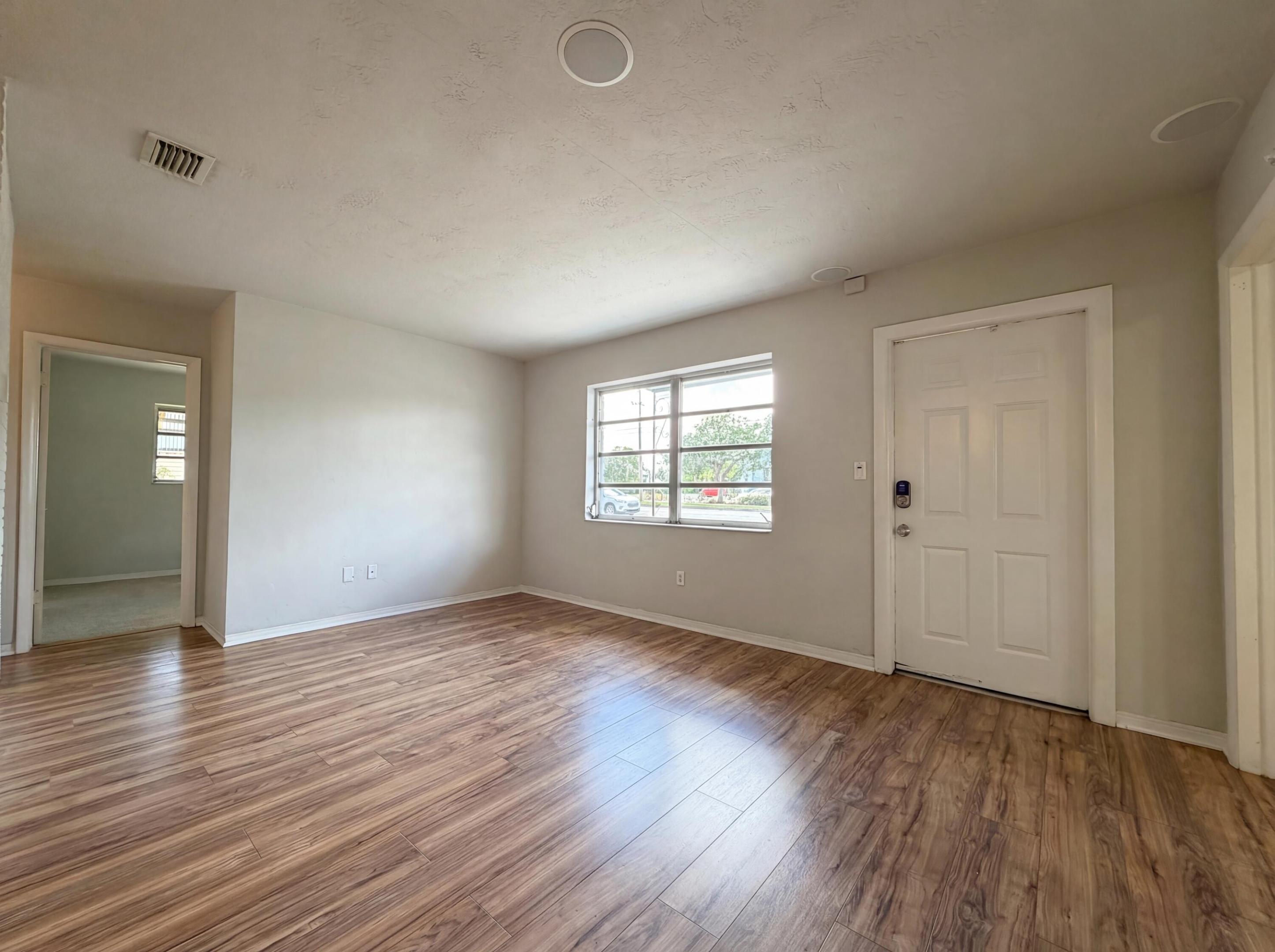 MIAMI GARDENS MANOR 49-47 B - Residential