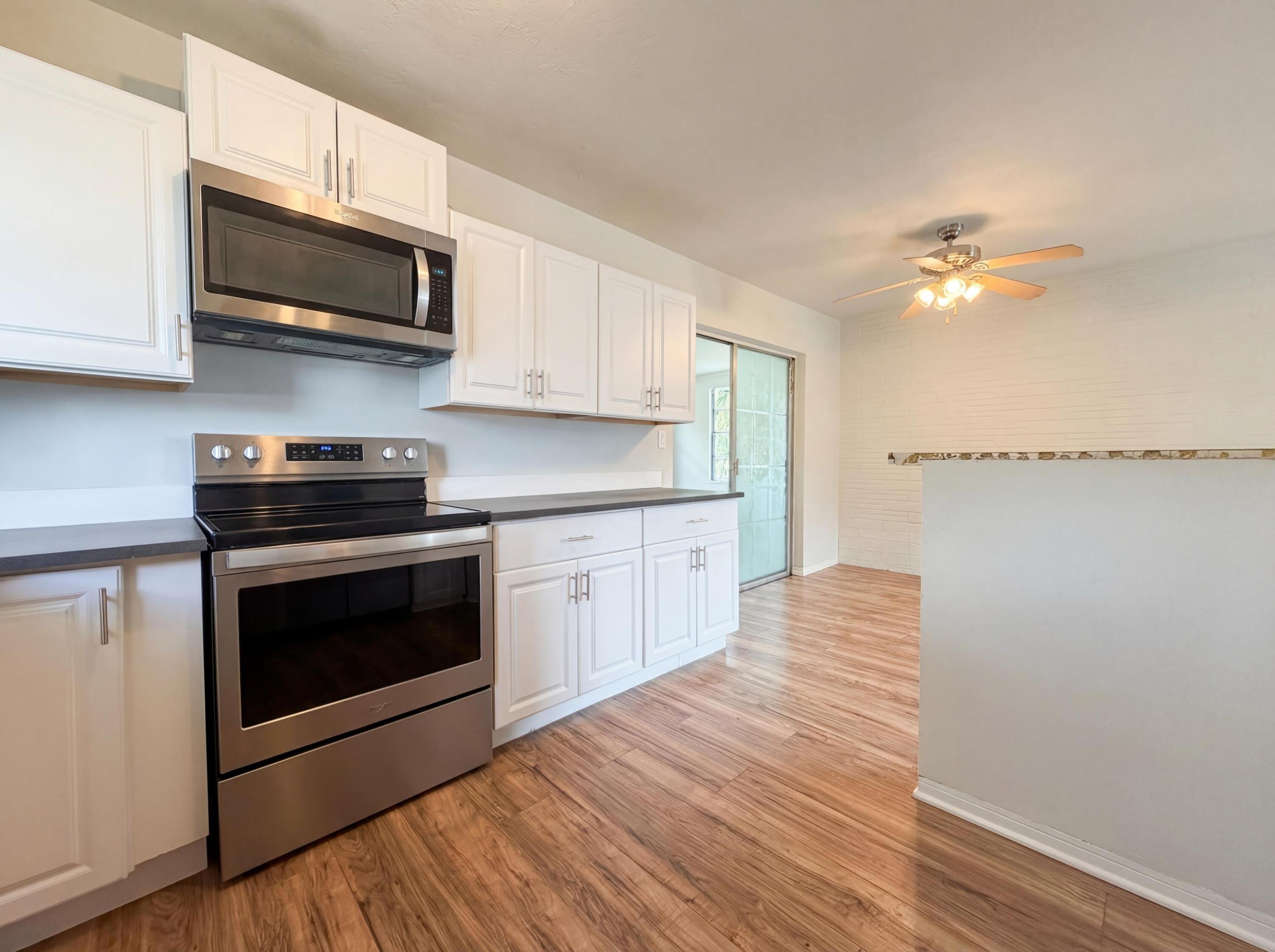 MIAMI GARDENS MANOR 49-47 B - Residential