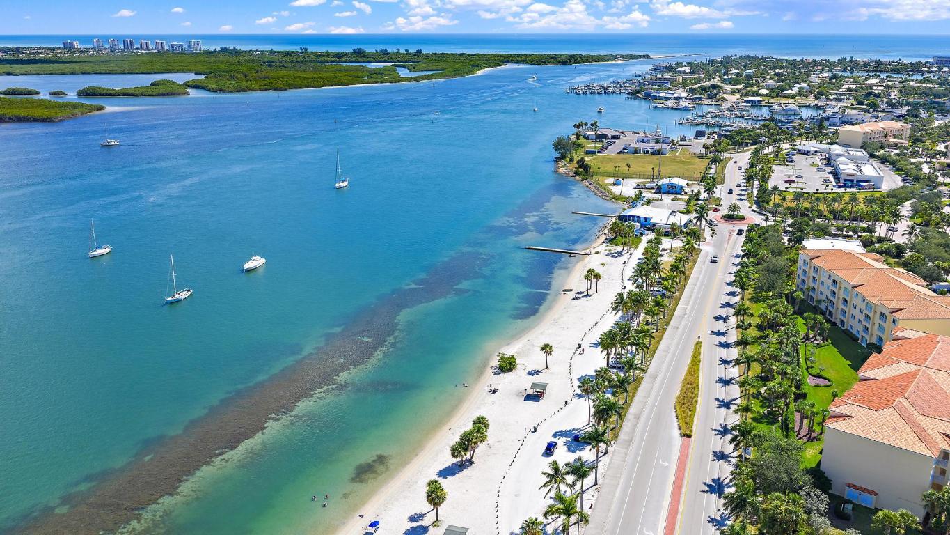 METES AND BOUNDS - Land