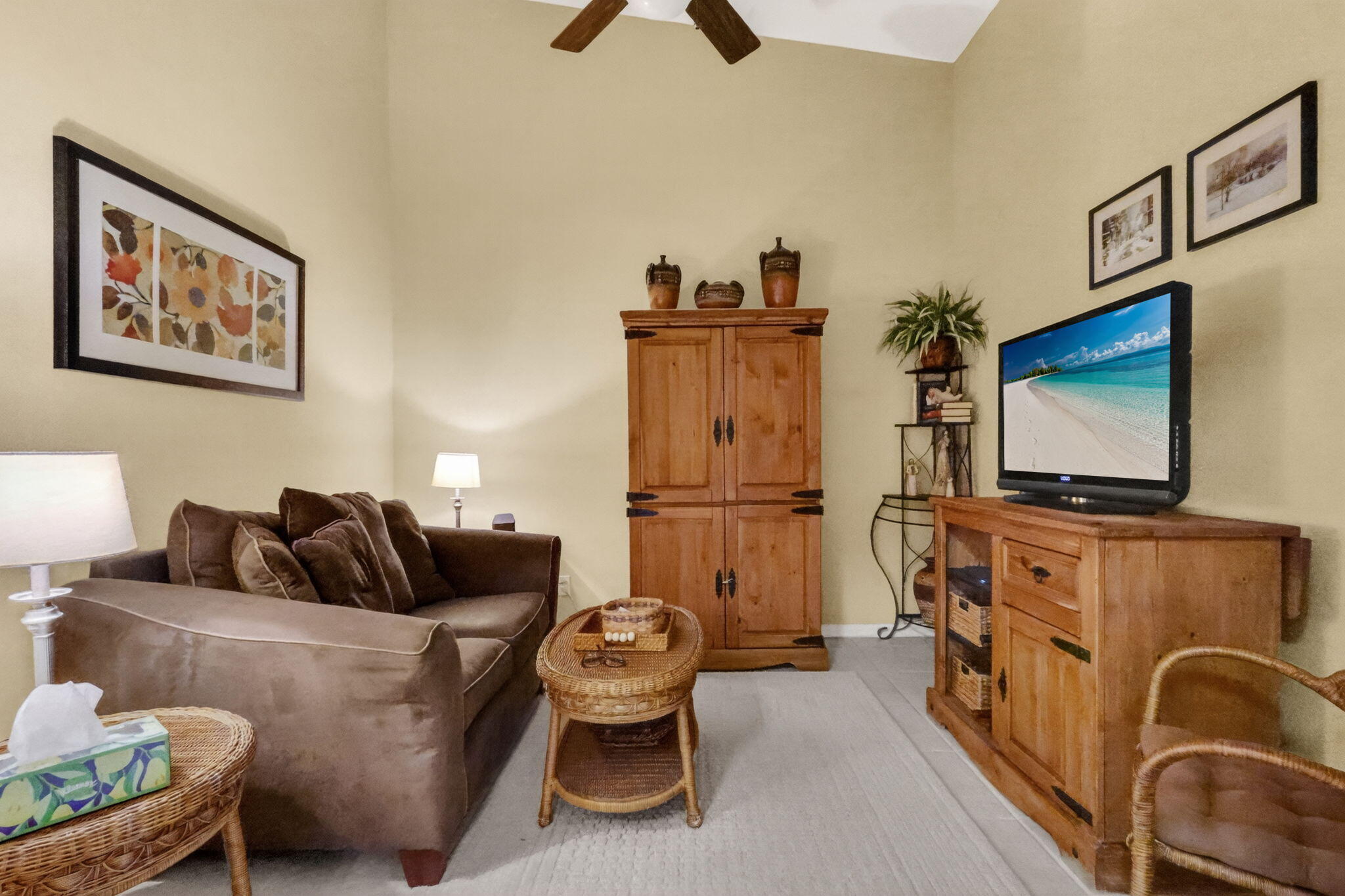 TUSCANY BAY - Residential