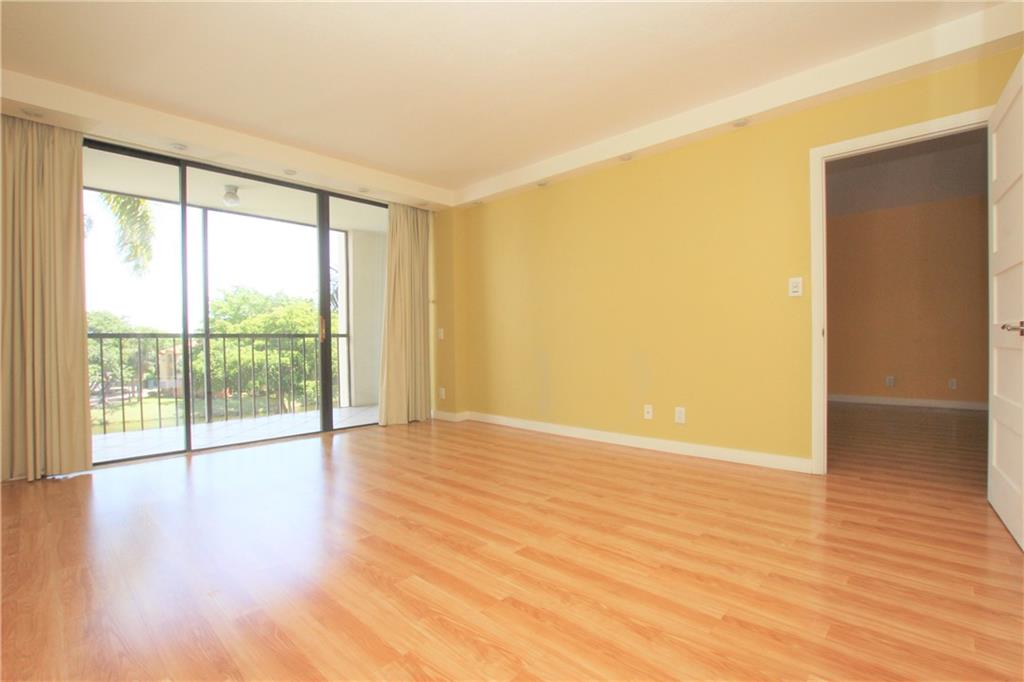 WELLESLEY PARK CONDO - Residential