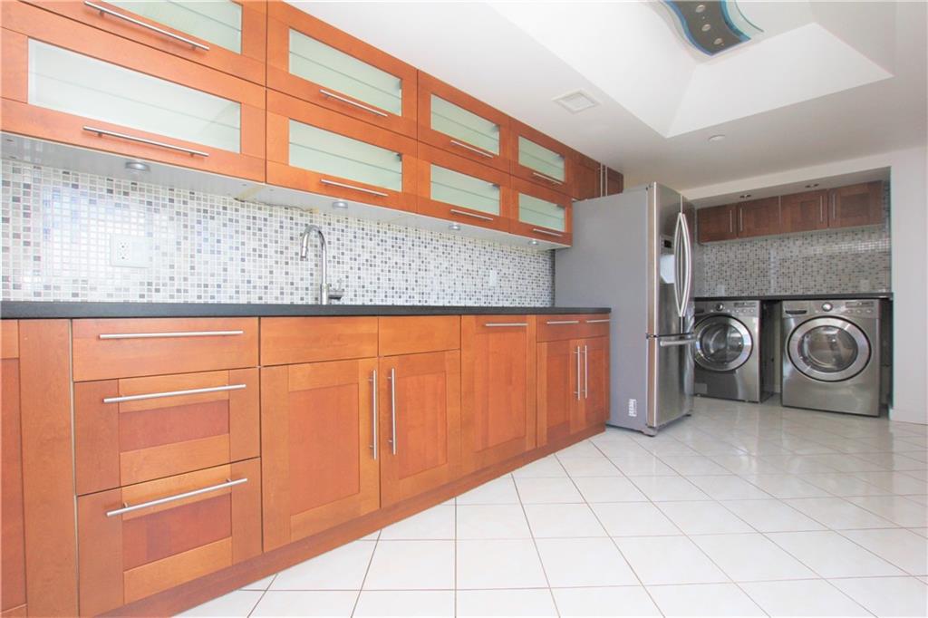 WELLESLEY PARK CONDO - Residential