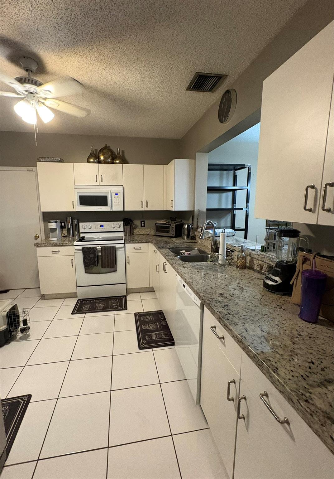 9521 Stanley Ln 9521, Tamarac, FL, 33321/$435,000 1 9521 Stanley Ln 9521