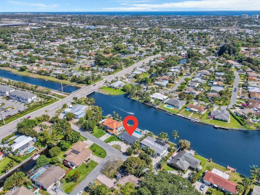 VENETIAN ISLE IN - Residential