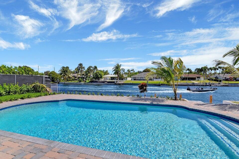 VENETIAN ISLE IN - Residential