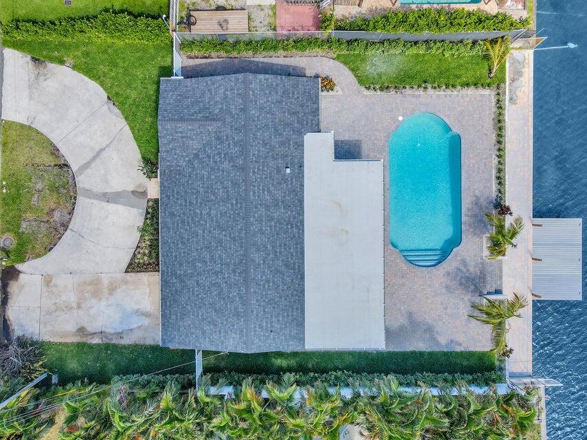 VENETIAN ISLE IN - Residential