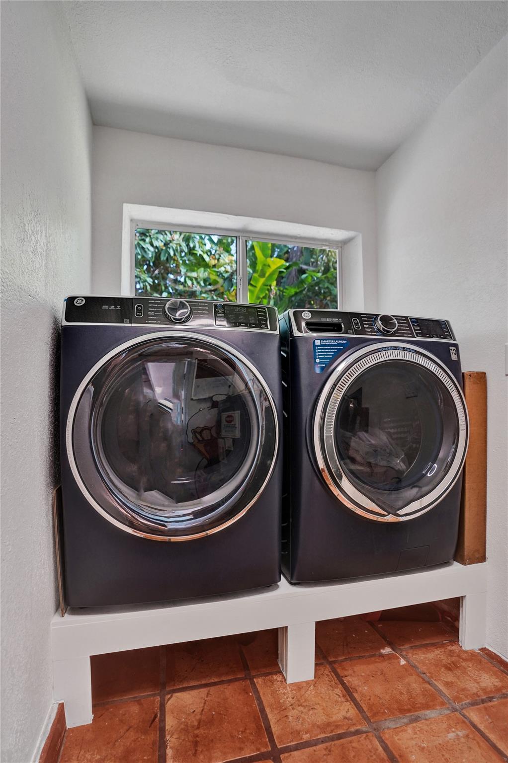 Babco Heights 43-38 B - Residential