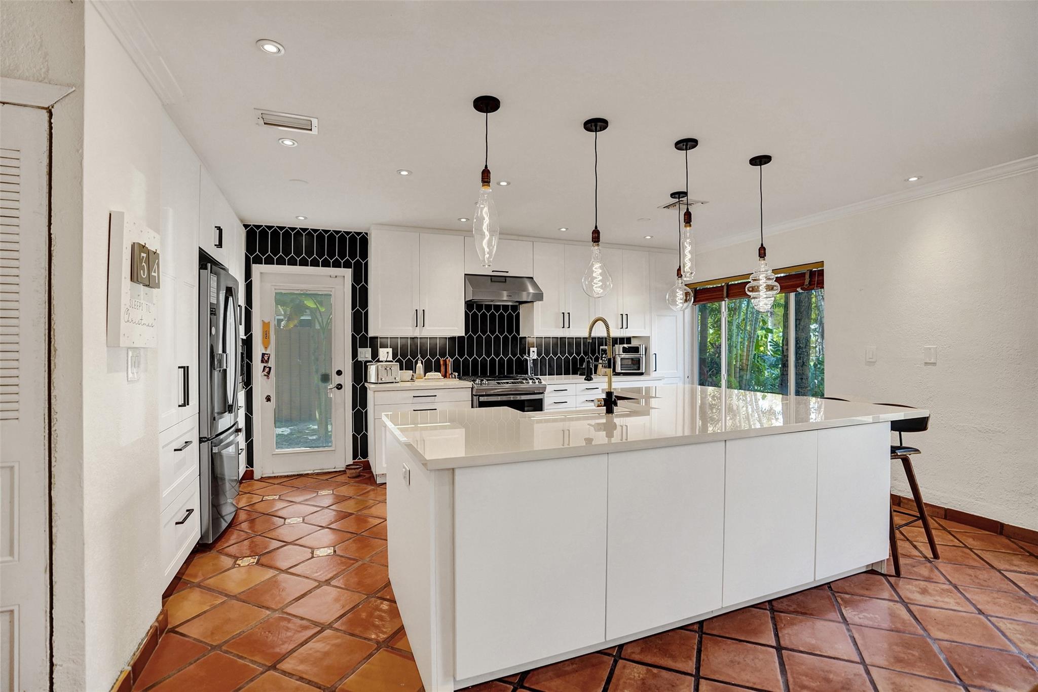 Babco Heights 43-38 B - Residential