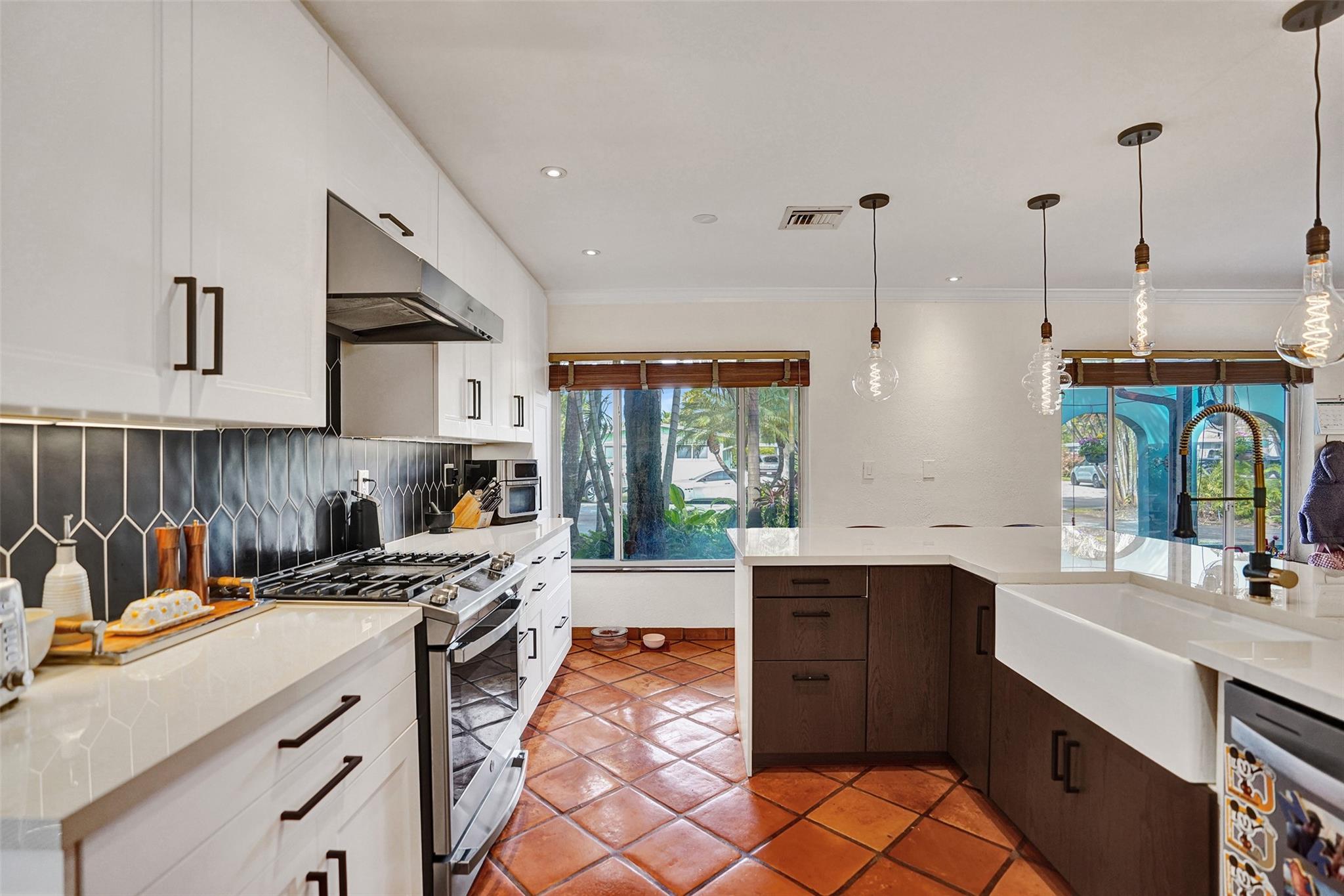 Babco Heights 43-38 B - Residential