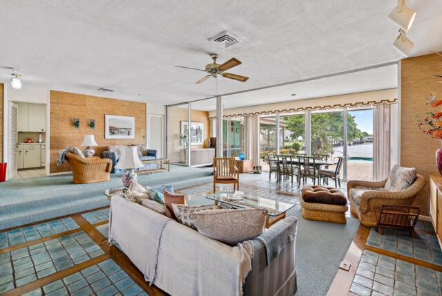 NORTH PALM BEACH VILLAGE - Residential