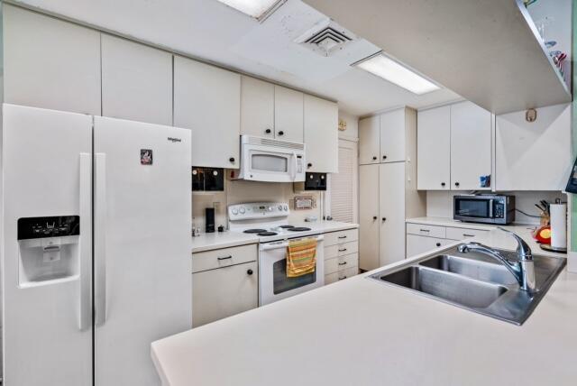 NORTH PALM BEACH VILLAGE - Residential