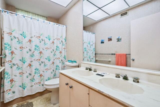 NORTH PALM BEACH VILLAGE - Residential