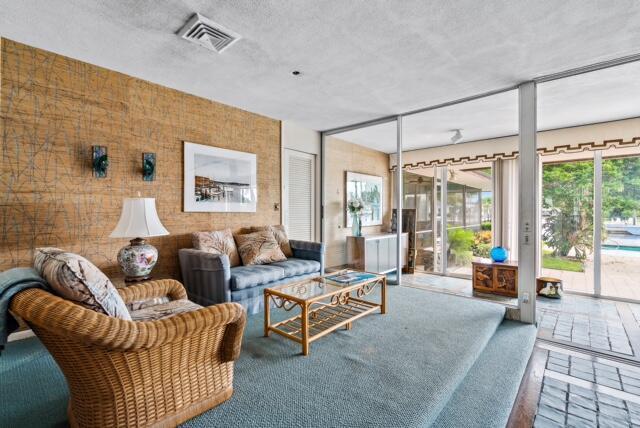 NORTH PALM BEACH VILLAGE - Residential