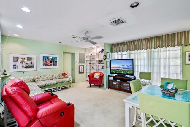 NORTH PALM BEACH VILLAGE - Residential